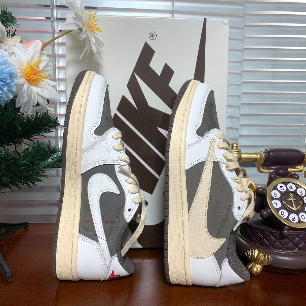 travis scott air jordan price